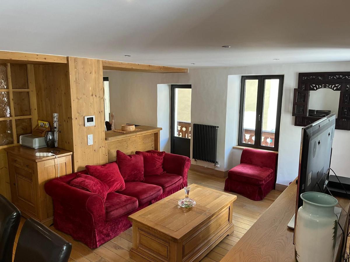 Appartement Centre Du Village Brides Les Bains Bagian luar foto