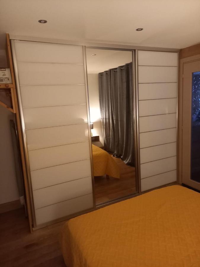 Appartement Centre Du Village Brides Les Bains Bagian luar foto